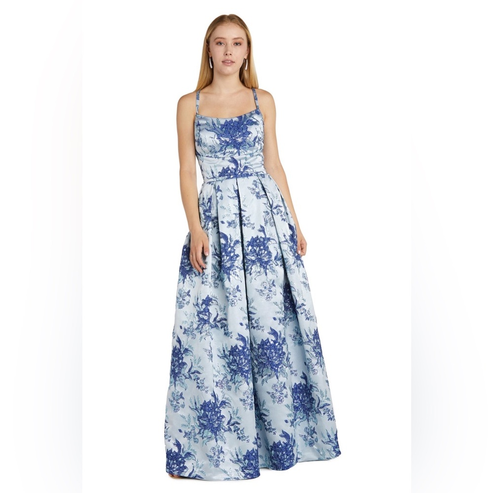 Morgan & Co. Blue and White Floral Maxi Dress